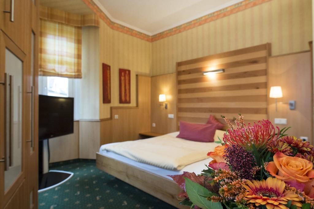 Ambient Hotel Zum Schwan غيلسنكيرشن المظهر الخارجي الصورة