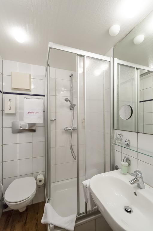 Ambient Hotel Zum Schwan غيلسنكيرشن المظهر الخارجي الصورة