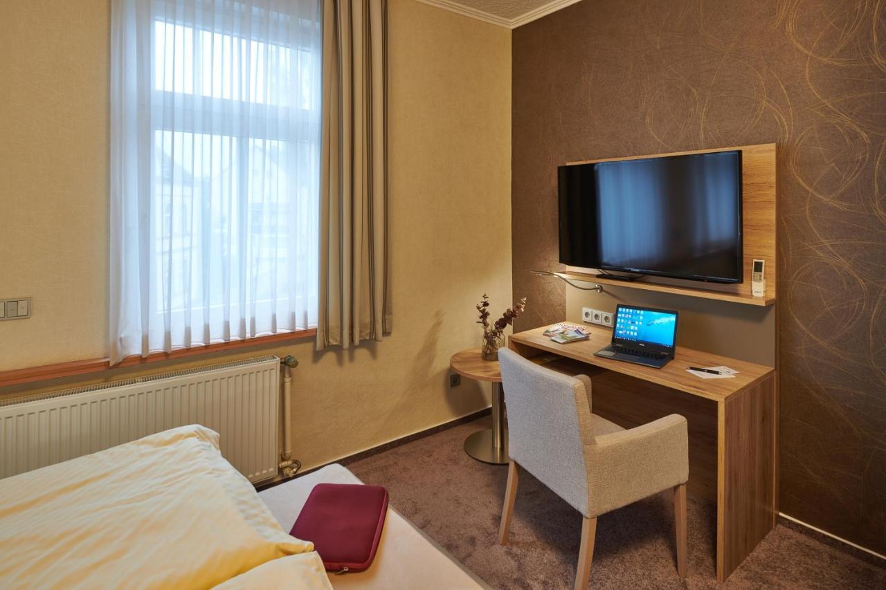 Ambient Hotel Zum Schwan غيلسنكيرشن المظهر الخارجي الصورة